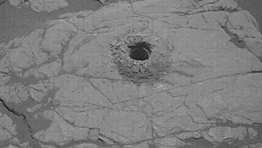 NASA, Mars üzerinde keşfedilen mağara benzeri delik için yeni buluşunu duyurdu.