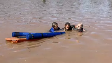 Kızılırmak'ı atla geçmeye çalışan kişi, boğulmaktan son anda kurtuldu.