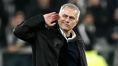 Fenerbahçe'nin yeni teknik direktörü olarak Jose Mourinho resmen göreve başladı!