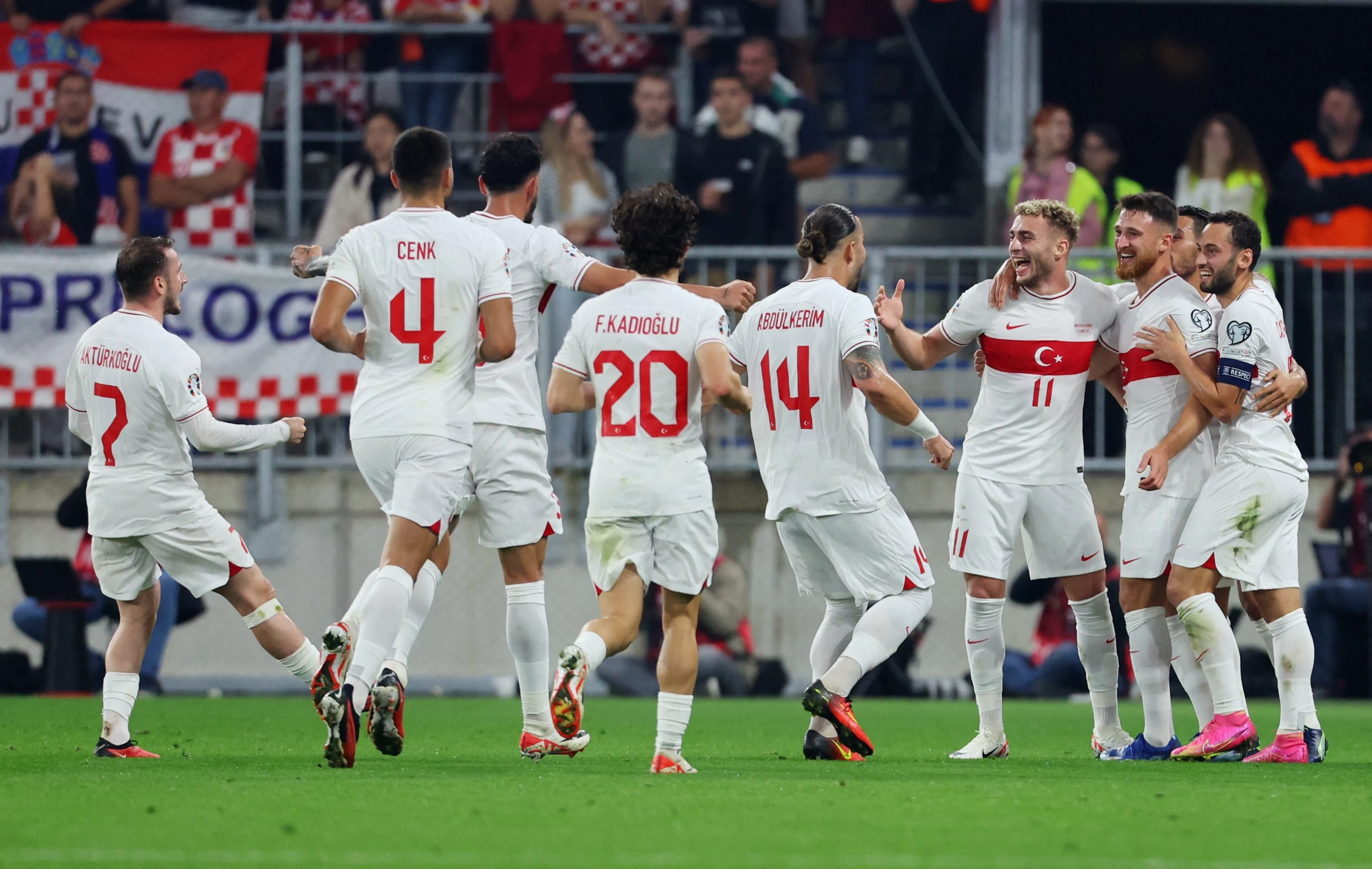 Bugün EURO 2024'te heyecan dorukta! İşte 2 Temmuz Salı günü oynanacak maçlar için takvim...